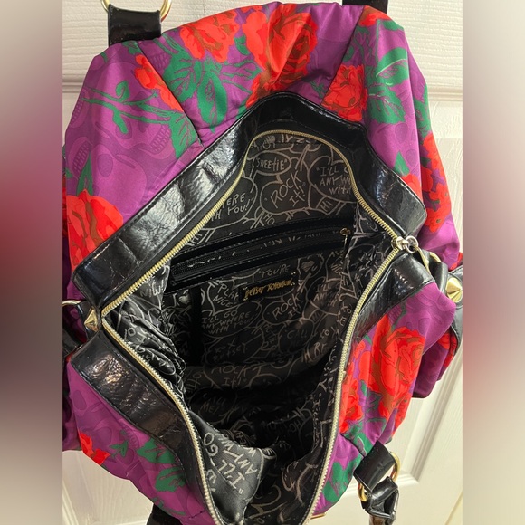 Betsey Johnson Purple skulls and roses 90s Y2k studded hobo handbag HTF RARE - Picture 12 of 15
